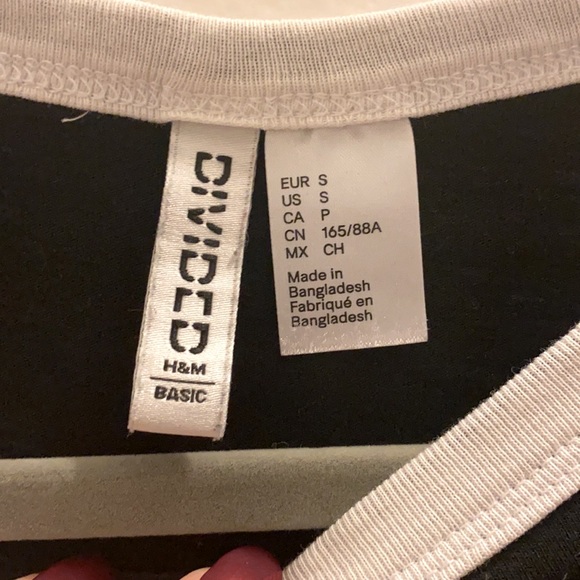 H&M Black and White Baseball T Shirt - Picture 3 of 3